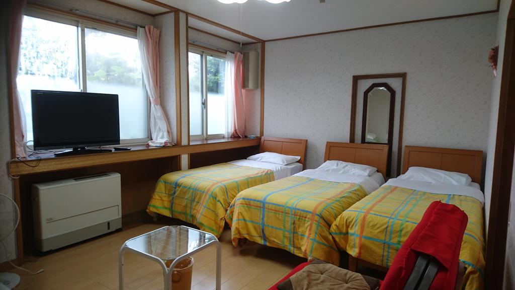 Inn Yamanami Яманакако Экстерьер фото